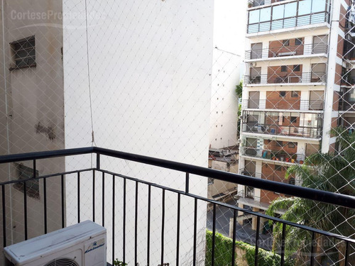Palermo, 2 Amplios Ambientes Contra Frente, Hermoso Balcón, Con Algun Mobiliario