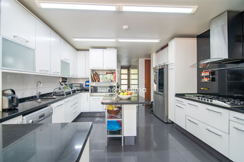 Vende Impecable Departamento La Dehesa Central Lo Barnechea