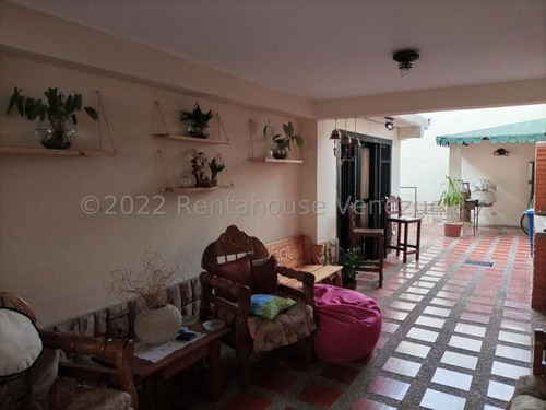 Imagen 22 de 28 de Hermoso Townhouse En Venta Urb Ciudad Jardín - Cagua 22-27064 Gjg 04243717762