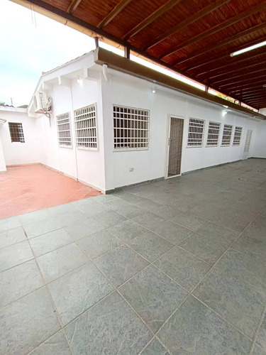 Inmocity Inmobiliaria Vende Casa Urb. La Romana Maracay