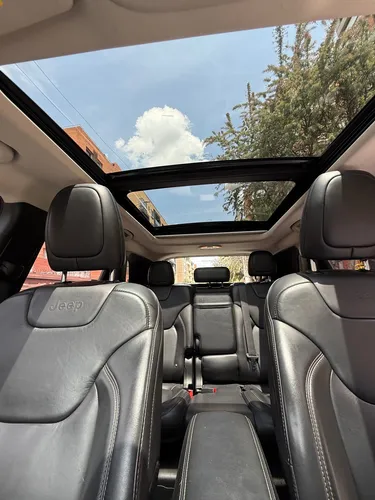 Jeep Cherokee 3.2 Longitude Plus