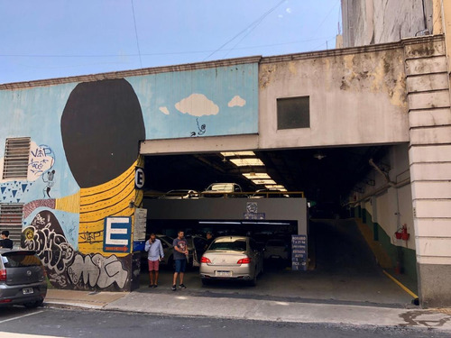 Venta De Lote Y Fondo De Comercio - Bolivar 427 - Monserrat