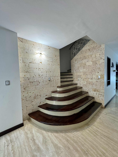 Alquiler De Town House En Villas Del Country Guataparo