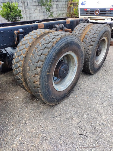 - Mercedes-benz Axor 2831 6x4 Ano 2011 Chassi Traçado