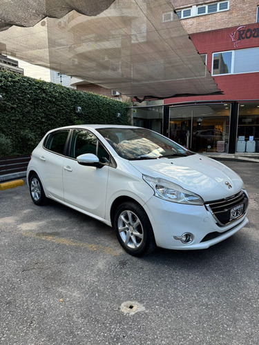 Peugeot 208 1.6 Allure