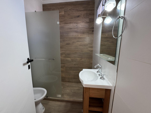 Departamento De 3 Ambientes Sobre Avellaneda En Floresta