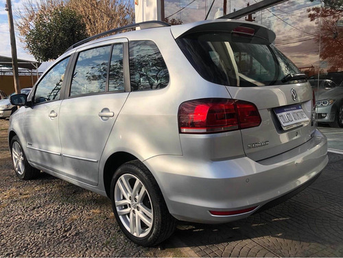 Imagen 4 de 10 de Volkswagen Suran 2017 1.6 Highline Msi 110cv