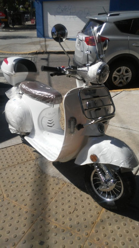 Imagen 24 de 25 de Scooter Electrica Vespa Vintage Sunra No Motomel Zanella
