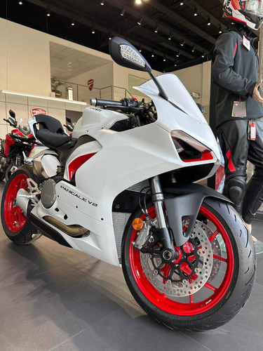 Imagen 2 de 7 de Ducati Panigale V2