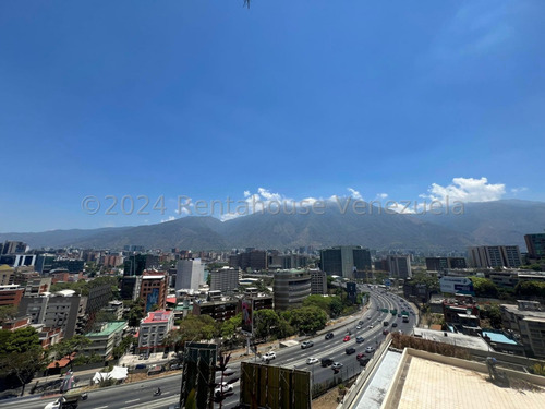 Apartamento En Venta Con Excelente Ubicaciòn En La Urb. Lomas De Las Mercedes