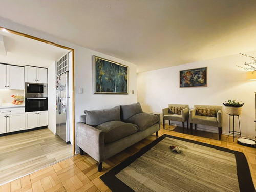 Depto En Venta Remodelado 3d + 3 B Las Condes