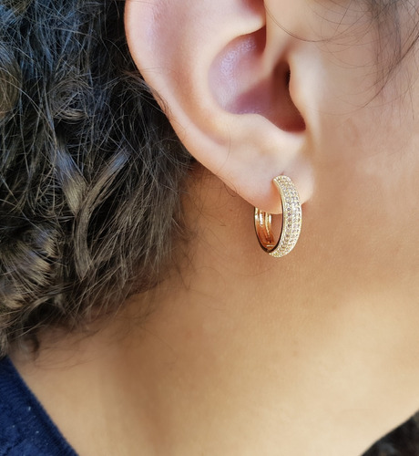 Imagem 2 de 6 de Brinco Feminino Argola Zirconia Semijoia Folheada A Ouro 18k