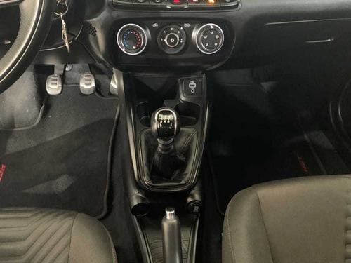 Imagem 8 de 15 de Fiat Argo Hgt 1.8 16v Flex Mec 2018