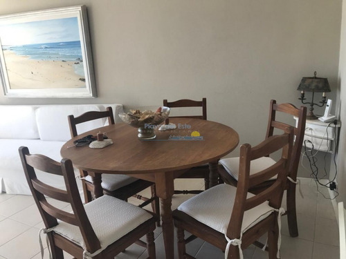 Apartamento En Península 2 Dormitorios Con Vista Al Puerto- Ref: 11653