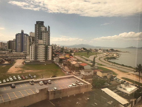 Imagem 2 de 13 de Sala Comercial Vista Mar, Andar Alto E 1 Vaga De Garagem. - Sa0704