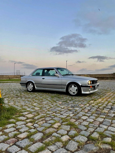 Imagen 12 de 20 de Bmw 325i E30