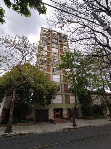 A Una Cuadra De Maipu Monoambiente Al Frente Balcon Frances