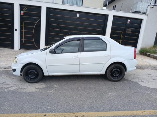 Renault Logan 1.0 16v Expression Hi-flex 4p