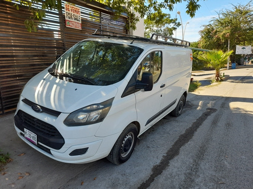 Imagen 8 de 10 de Ford Transit 2015 2.2 Van Corta Techo Bajo Aa Custom Mt