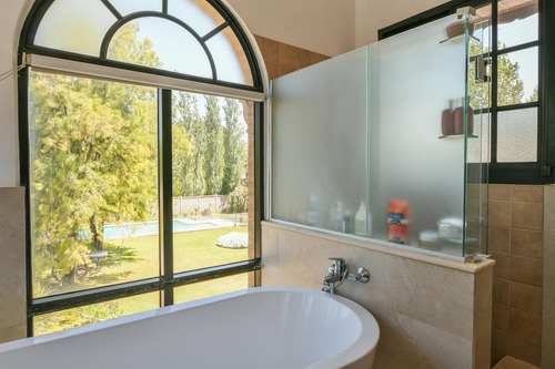 Imagen 23 de 30 de Casa De 4 Dormitorios En Venta Con Pileta Y Quincho San Eduardo Aldea Fisherton