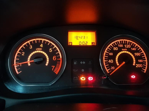 Imagem 6 de 8 de Renault Logan 1.0 Expression 16v