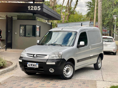 Peugeot Partner 2016 1.4 Furgon Presence Aa
