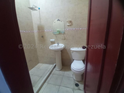 Milagros Inmuebles Apartamento Alquiler Barquisimeto Lara Zona Centro Economica Residencial Economico Código Inmobiliaria Rent-a-house 25-5187