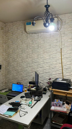 Vende Casa A Terminar Con Oficinas