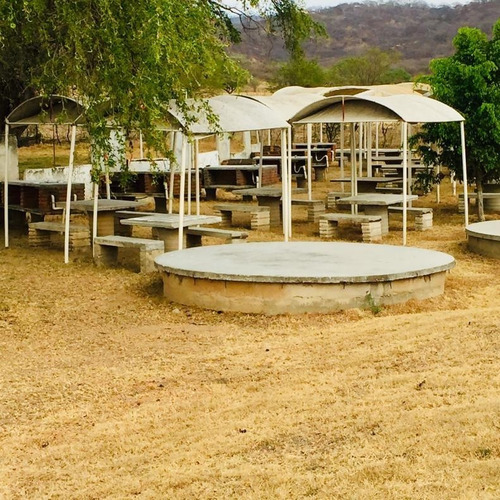 Club Deportivo Al Lado De Laguna Epatlán A 17 Km De Izúcar De Matamoros