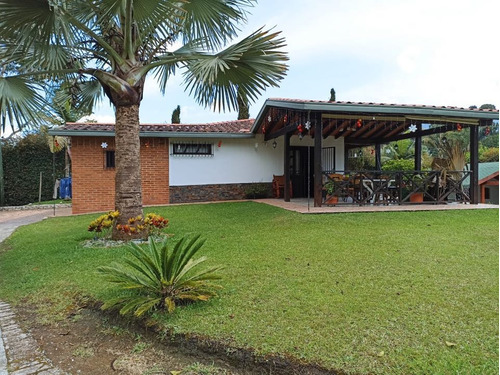 Linda Casa Finca En Venta Sector Aguas Claras - El Canadá- Carmen Vib.