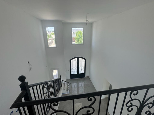 Casa En Barrio Terravista