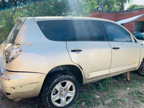 Auxiliar Portal De Poder 120w Adaptador Toyota Rav4 06-12 (Usado)