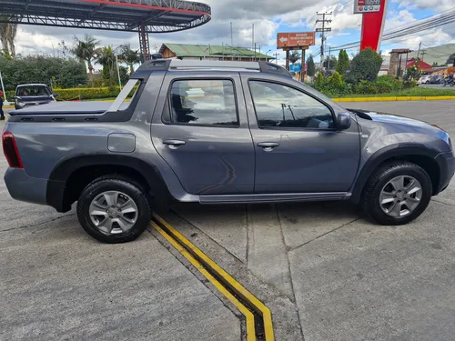 Renault Duster Oroch 2.0 Dynamique At