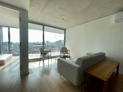 Apartamento 1 Dorm. Piso Alto Y Terraza Al Frente En Ciudad Vieja - Centro