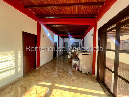 Marianny Gonzalez, En Venta Casa Duplex Con Piscina La Morenera Cabudare