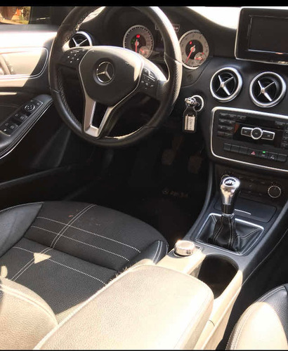 Imagen 3 de 6 de Mercedes-benz Clase A 1.6 A 200 Urban B.efficiency 156cv