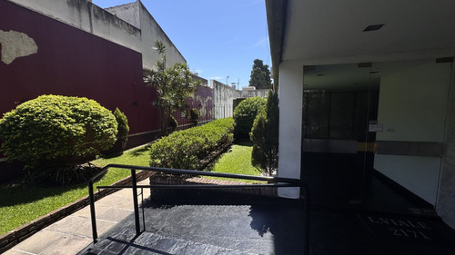 Venta Flores Departamento 3 Amb Frente Cochera