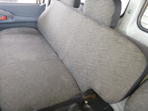 Mb 1718/08 Branco Toco Baú Com 7.5m