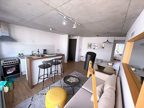 Apartamento De 2 Dormitorios En Maldonado Y Florida
