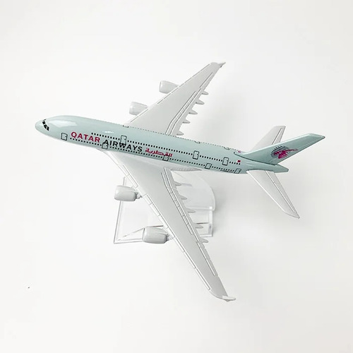 Miniatura De Avião Airbus A380 Qatar Airways Aeronave Metal