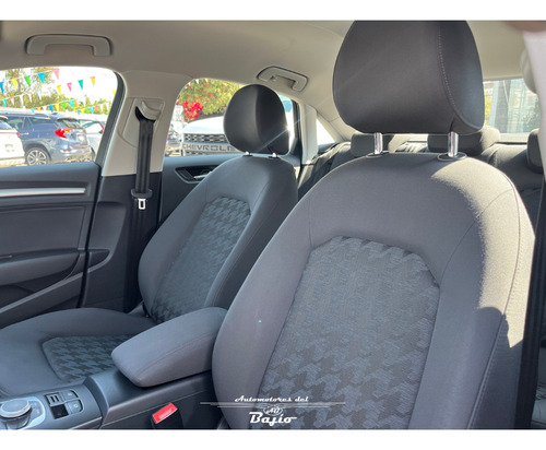 Audi A3 1.8 Sedán Ambiente At