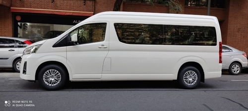 Toyota Hiace 2.8 Hdi 14 Asientos At