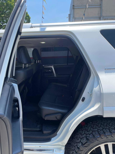 Imagen 4 de 13 de Toyota Runner Limited 4x4