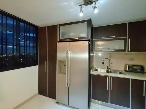 Imagen 2 de 12 de En Venta Hermoso Apartamento En Res. La Ensenada En La Ciudad De Puerto La Cruz