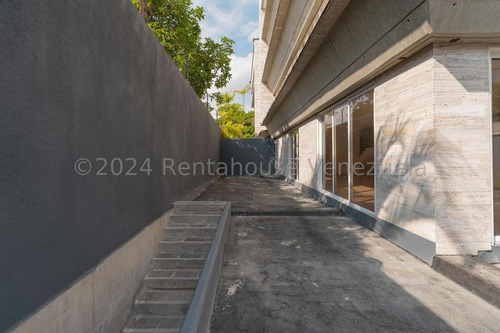 Apartamento En Venta Los Palos Grandes Mls #23-27462