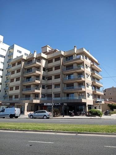 Imagen 21 de 21 de Venta 3 Ambientes Con Balcón E Inmejorable Vista Al Mar // Permuta Por Chalet Mayor Valor