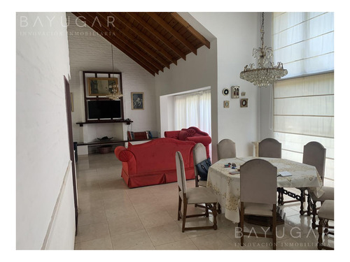 Imagen 15 de 27 de Alquiler Casa En Barrio Miraflores / Bayugar Negocios Inmobiliarios