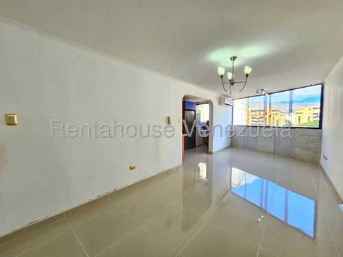 Apartamento En Venta Base Aragua Maracay Con Pozo De Agua Piscina Piso Medio Vigilancia Kg:25-12193