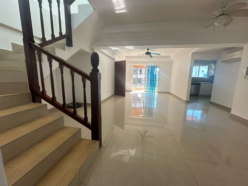 Penthouse En Bella Vista Sur