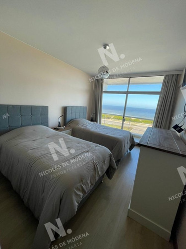 Imagen 10 de 12 de Apartamento En Playa Brava, Punta Del Este Con Vista Al Mar - Punta Del Este Brava